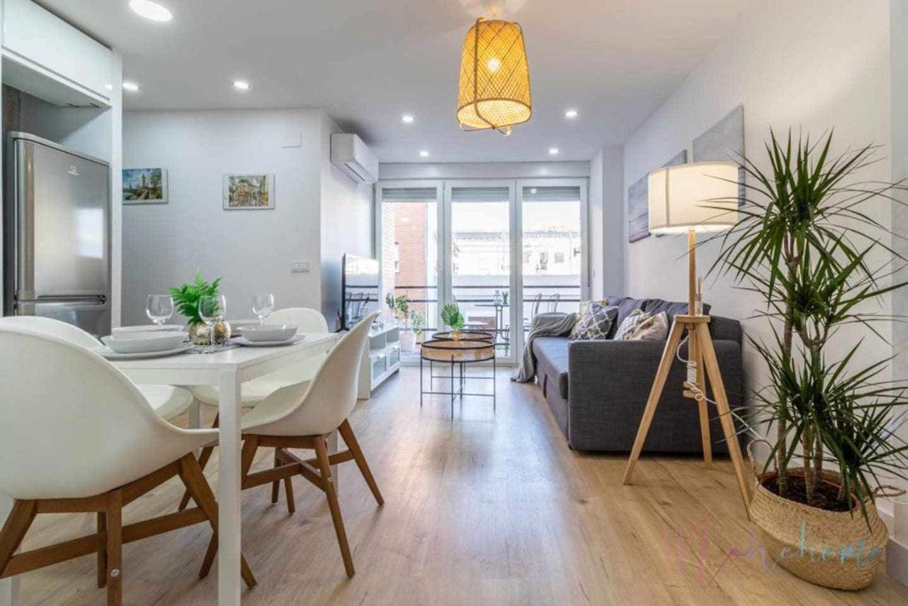 2 Apartamento En Estadio Sevilla 6 Plazas 3 Hab Y Metro Εξωτερικό φωτογραφία
